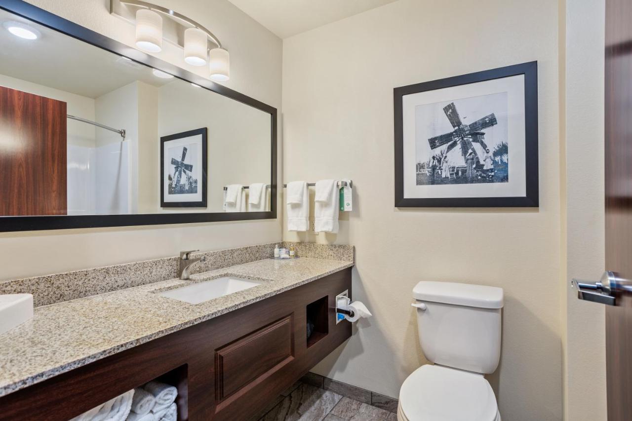 Cobblestone Hotel & Suites - Ottumwa Bagian luar foto
