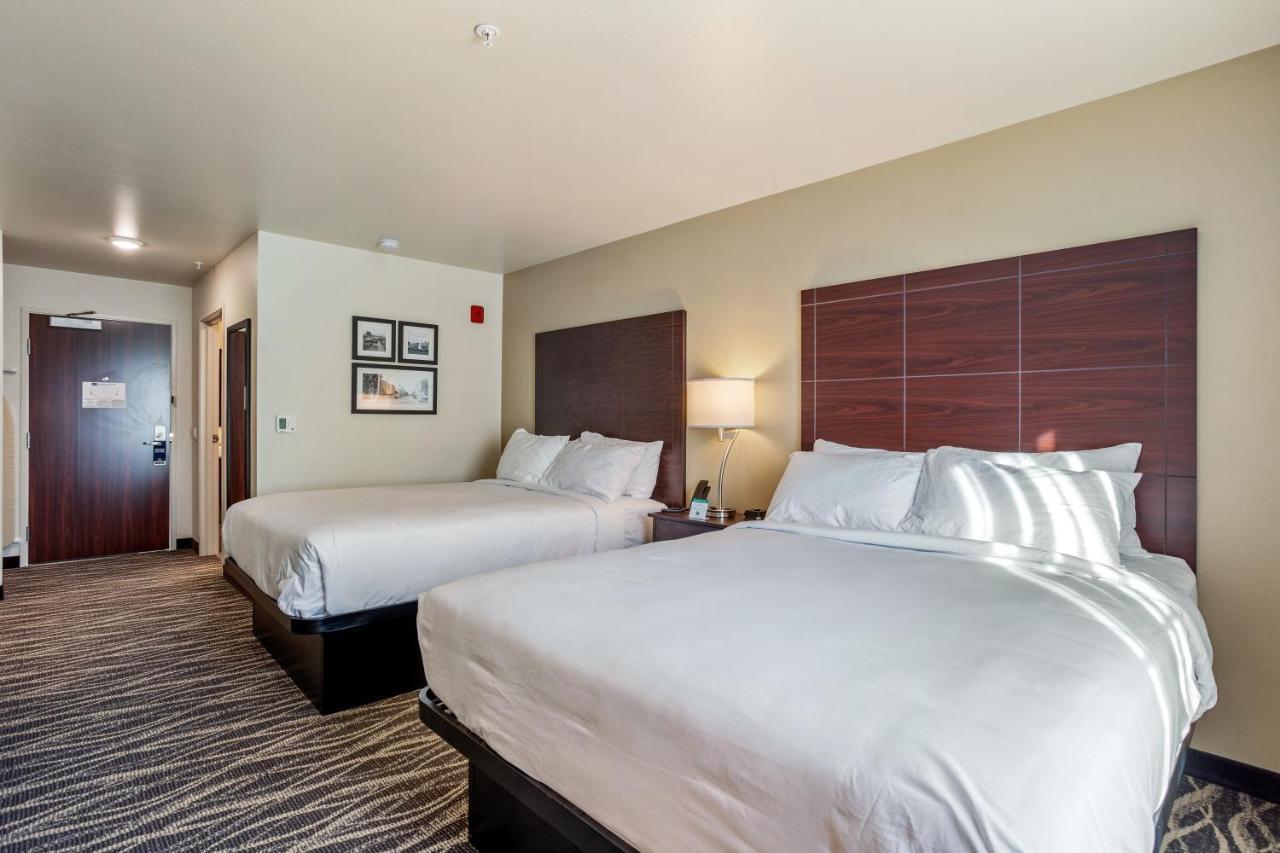 Cobblestone Hotel & Suites - Ottumwa Bagian luar foto