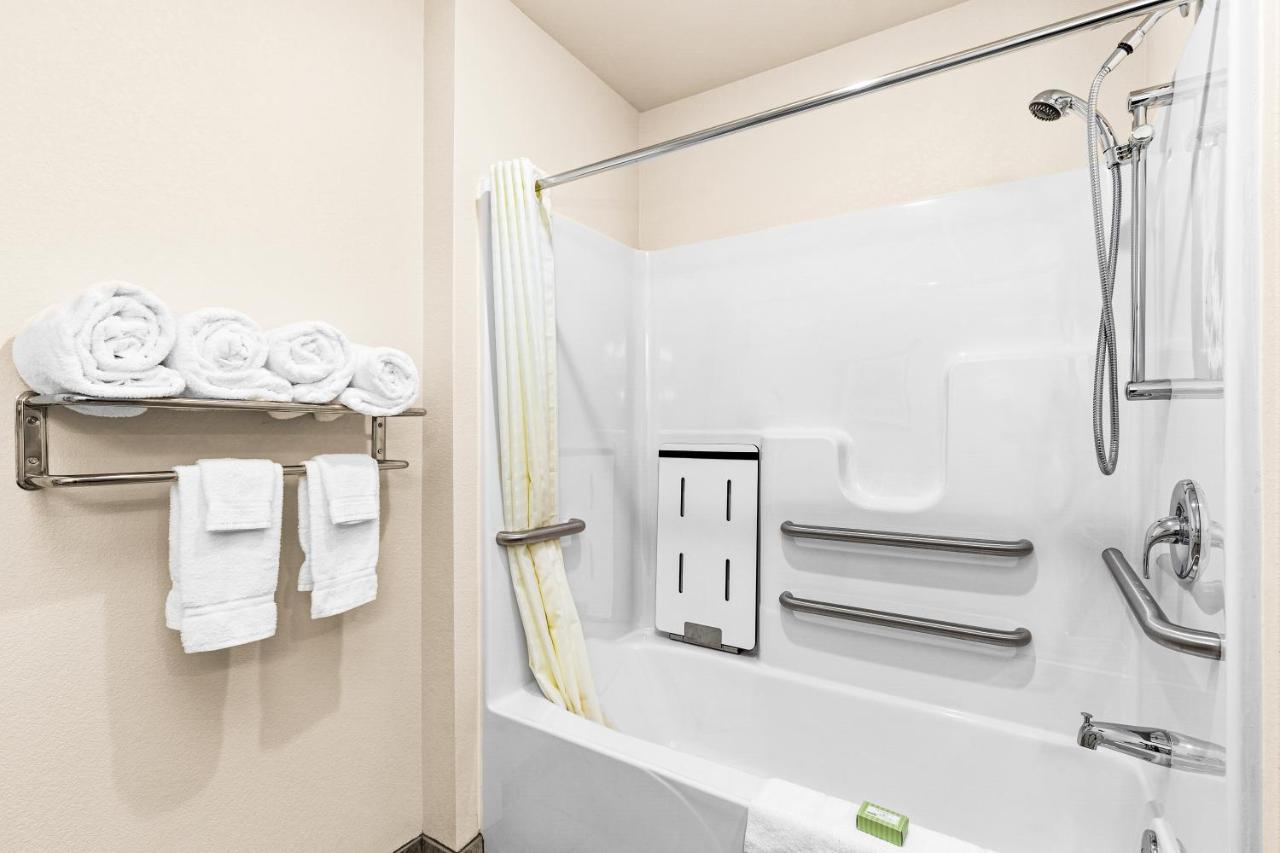Cobblestone Hotel & Suites - Ottumwa Bagian luar foto