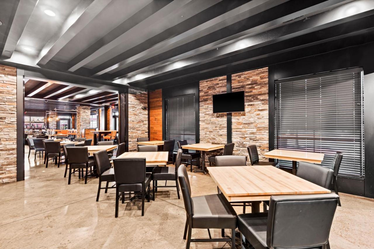 Cobblestone Hotel & Suites - Ottumwa Bagian luar foto