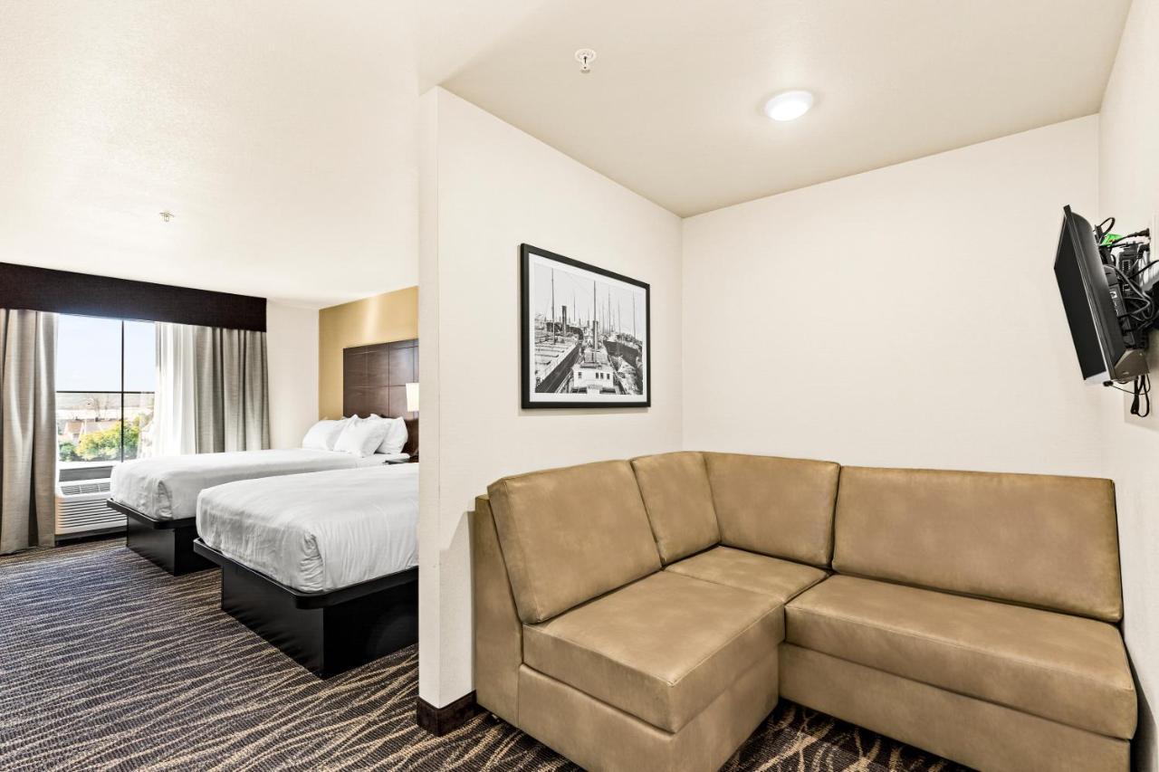 Cobblestone Hotel & Suites - Ottumwa Bagian luar foto