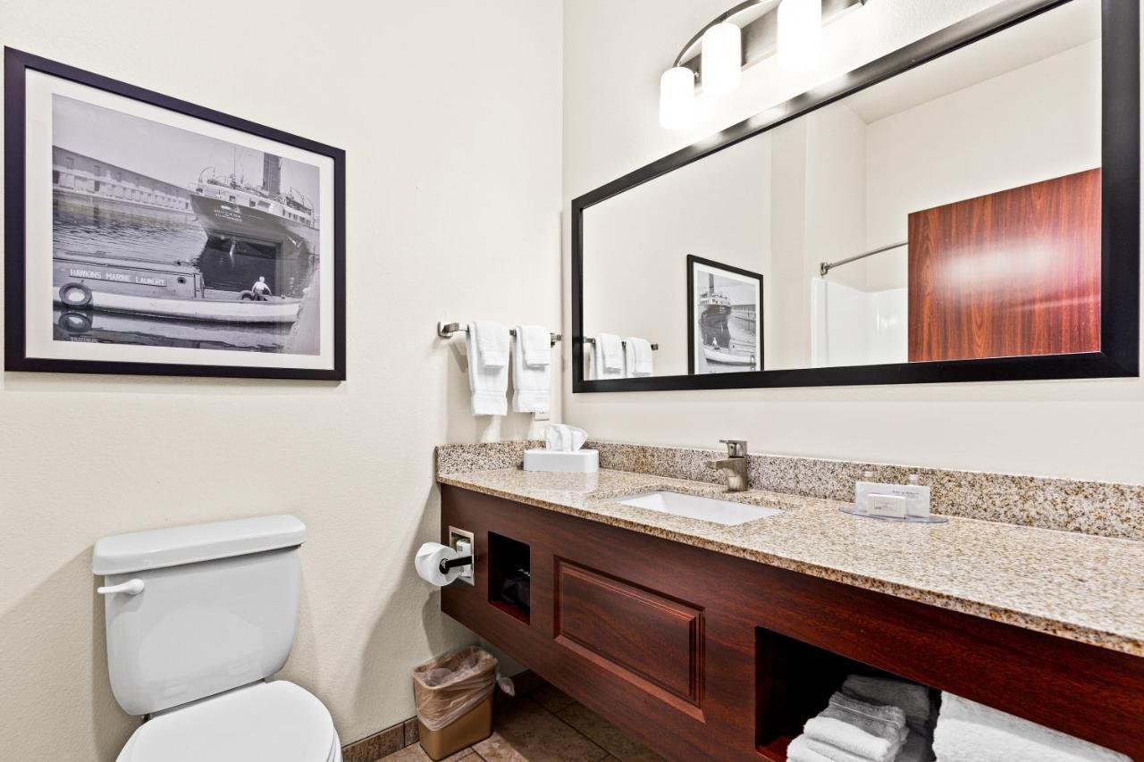 Cobblestone Hotel & Suites - Ottumwa Bagian luar foto