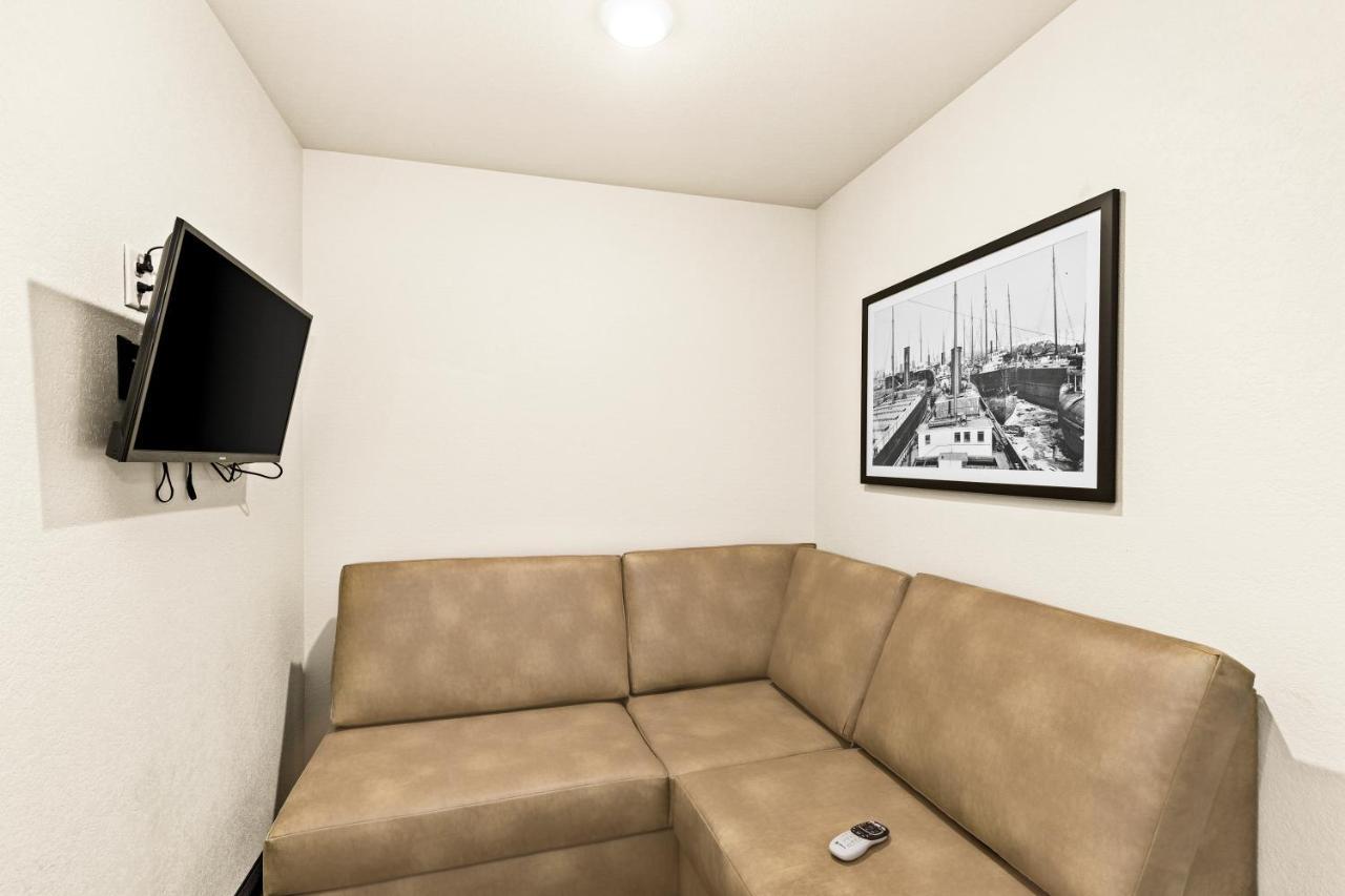 Cobblestone Hotel & Suites - Ottumwa Bagian luar foto
