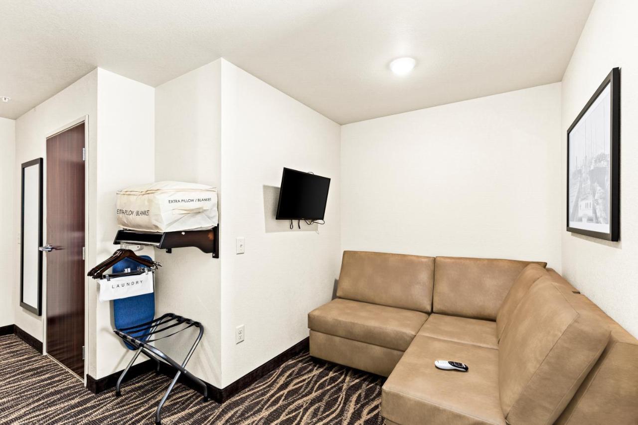 Cobblestone Hotel & Suites - Ottumwa Bagian luar foto