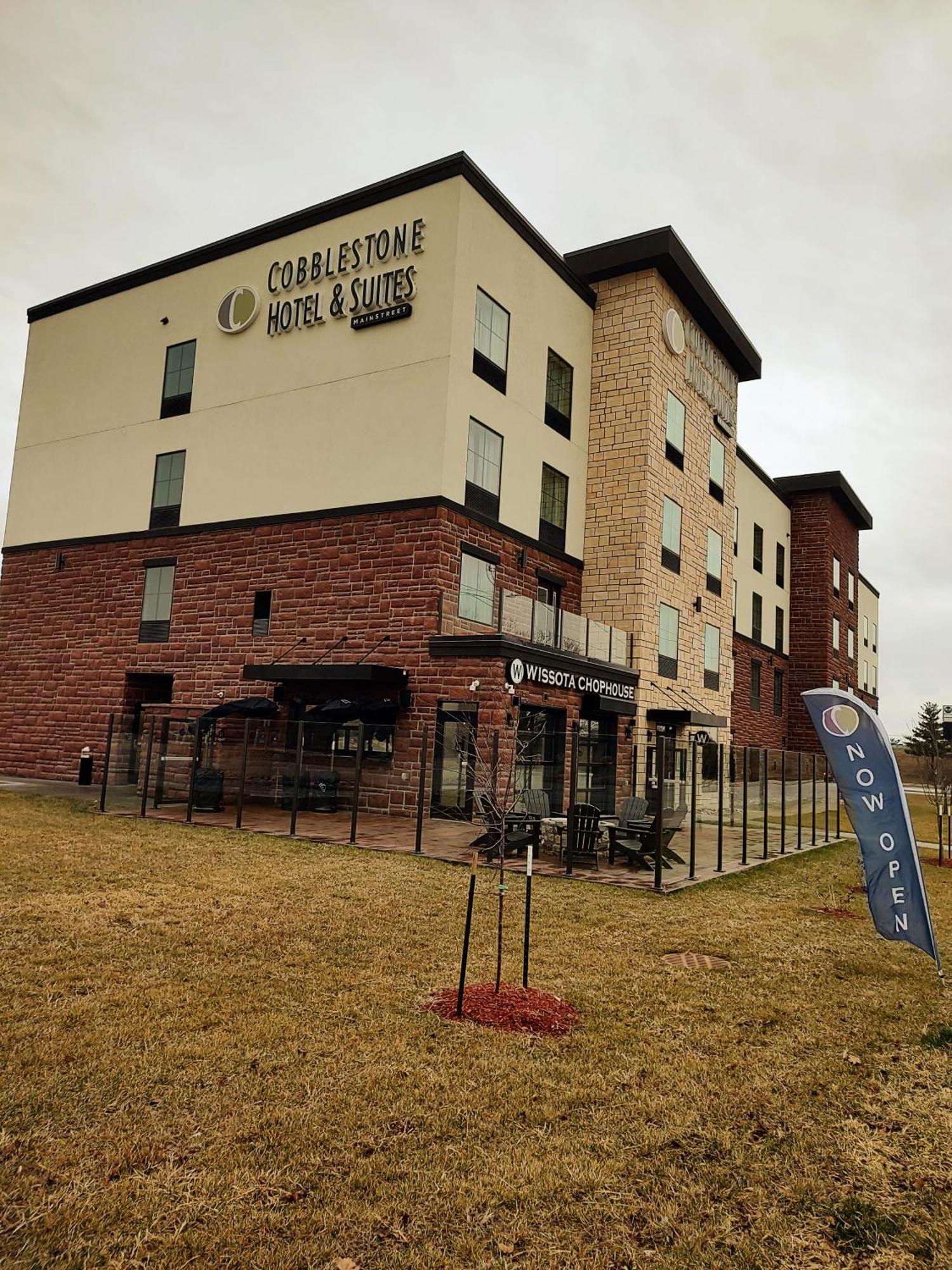 Cobblestone Hotel & Suites - Ottumwa Bagian luar foto